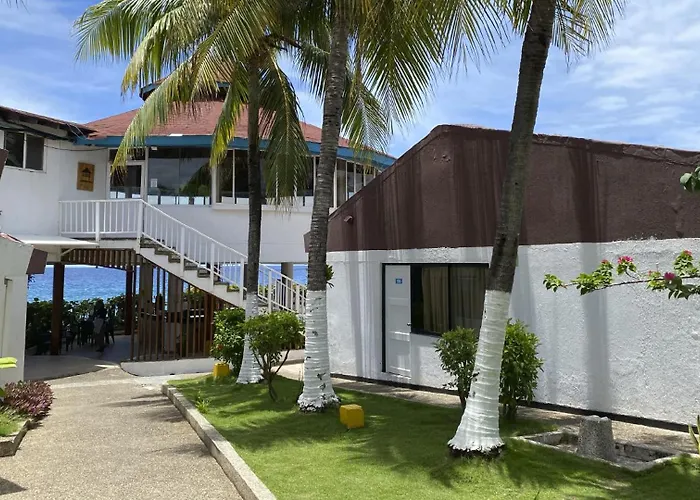 Hotel Blue Reef By On Vacation